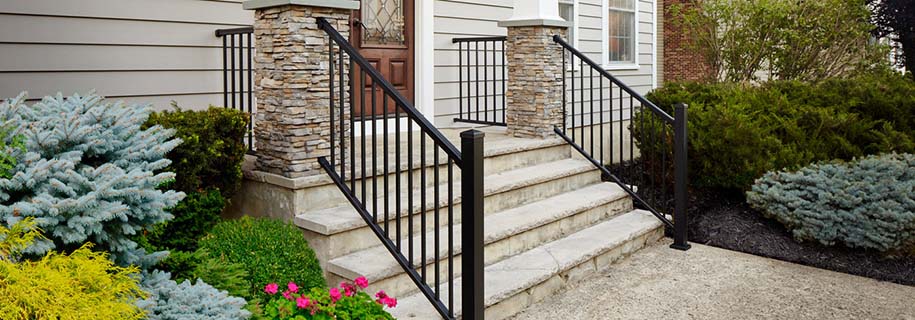 Introduce railing to your front porch